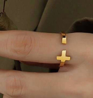 Waterproof Sweatproof Cross Ring : Gold plated