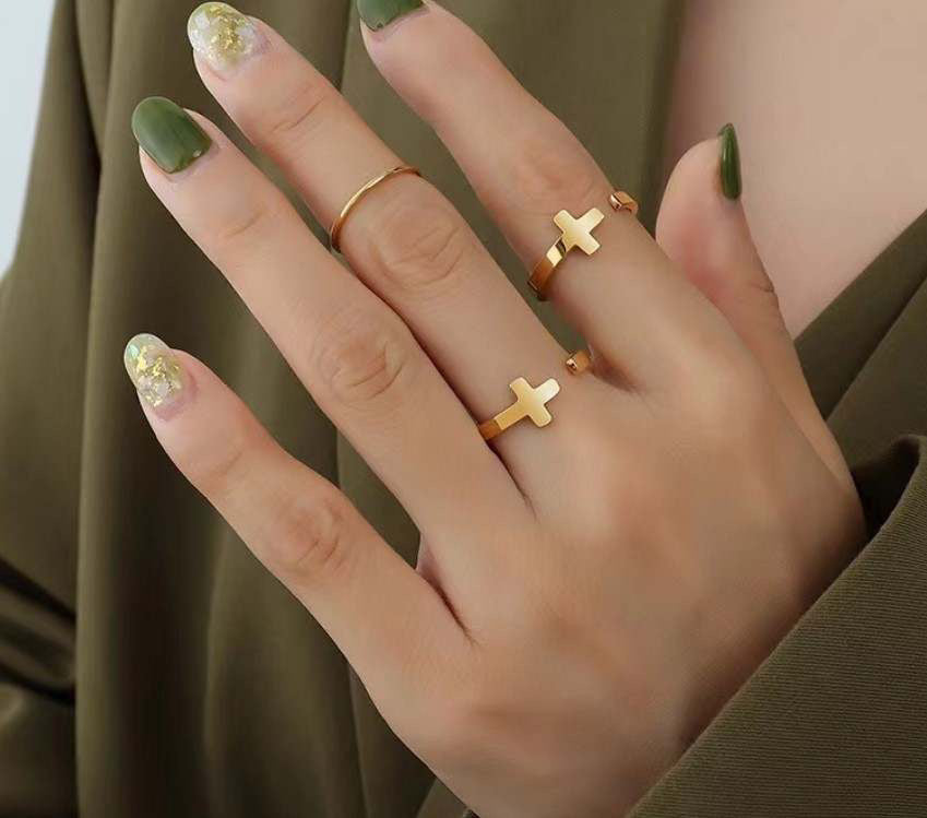 Waterproof Sweatproof Cross Ring : Gold plated